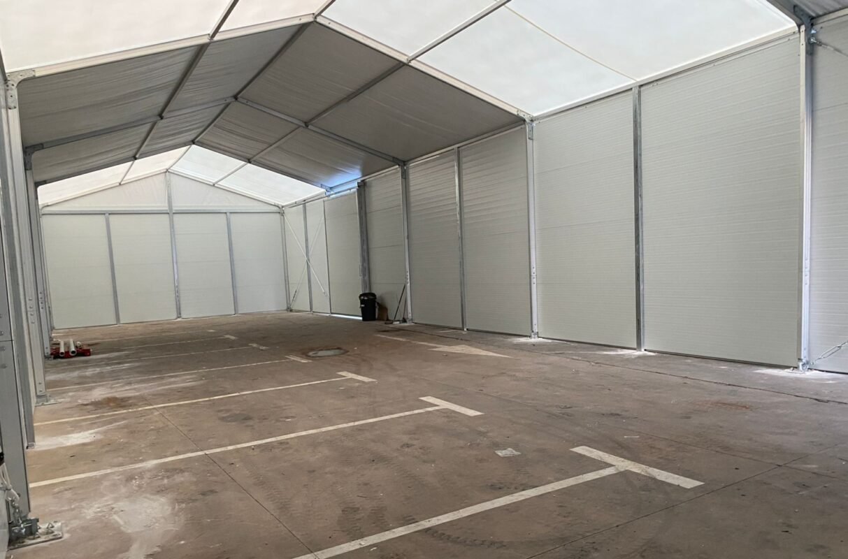 8x25x4m-carpa-industrial-MALAGA-TecTents-399-e1715066781836-1536x1013