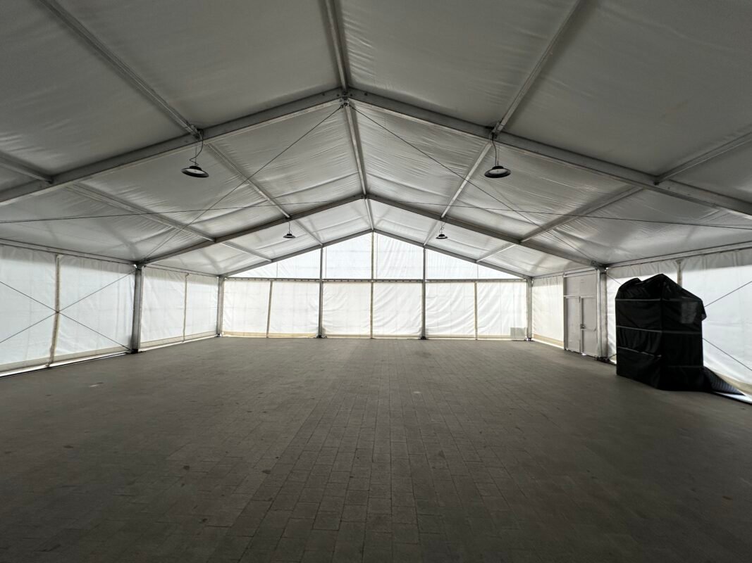 Carpa a 2 aguas casino 15x15m 